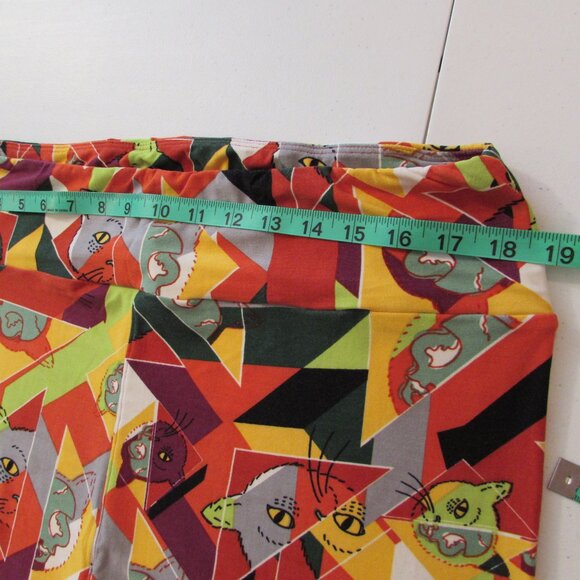 LulaRoe Geometric Cat Print Leggings TC2 - Picture 8 of 15